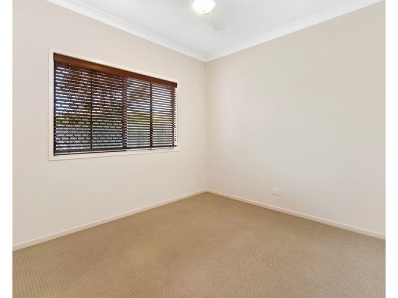 5 Silkpod Court, North Lakes QLD 4509
