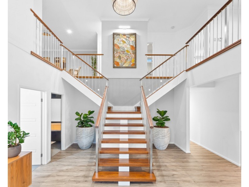 9 Armour Close, North Lakes QLD 4509