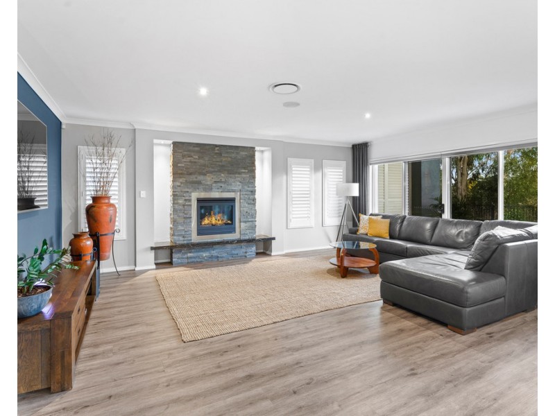 9 Armour Close, North Lakes QLD 4509