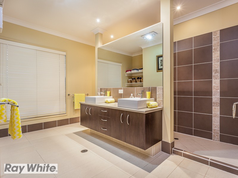 5 Hobby Court, Mango Hill QLD 4509