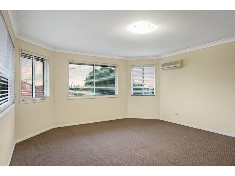 10 Southerden Drive, North Lakes QLD 4509
