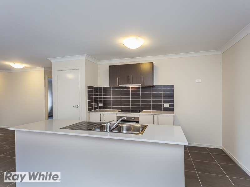 83 Mapleton Drive, North Lakes QLD 4509