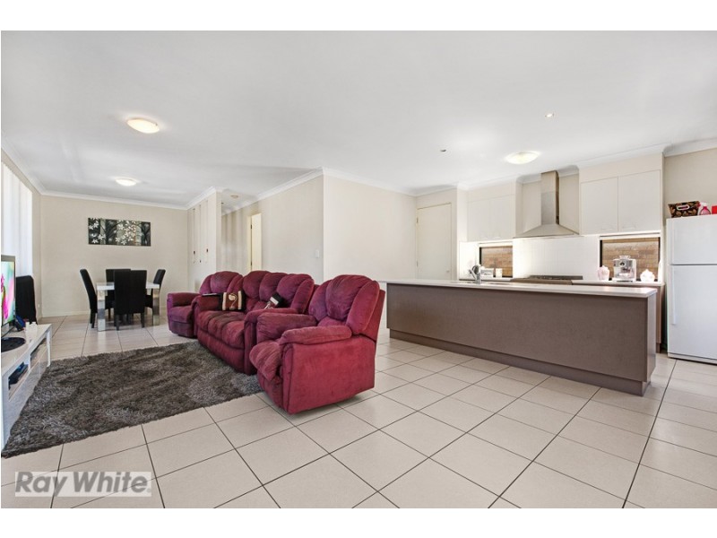 17 Dusky Street, North Lakes QLD 4509