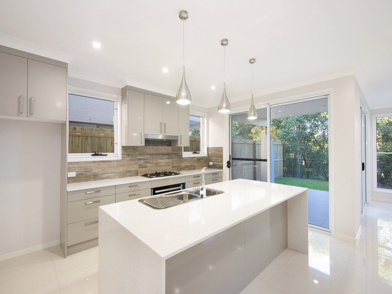 8 Birkdale Circuit, North Lakes QLD 4509
