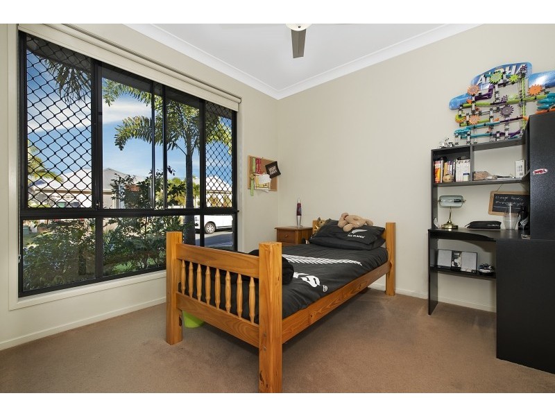 6 Backhousia Court, North Lakes QLD 4509