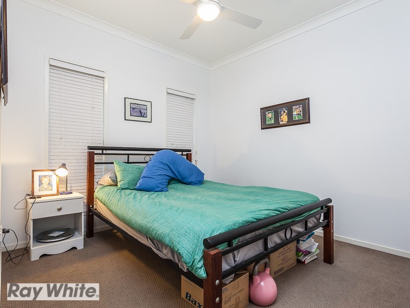 94 Nicklaus Parade, North Lakes QLD 4509