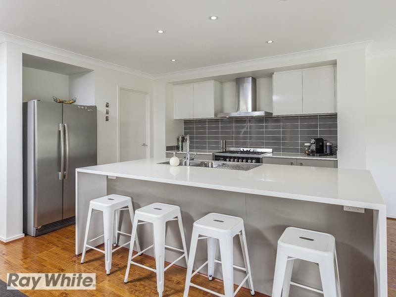 13 Lytham Circuit, North Lakes QLD 4509