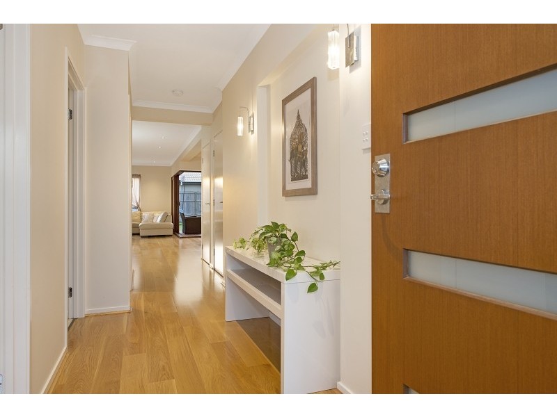 8 Capricorn Circuit, North Lakes QLD 4509