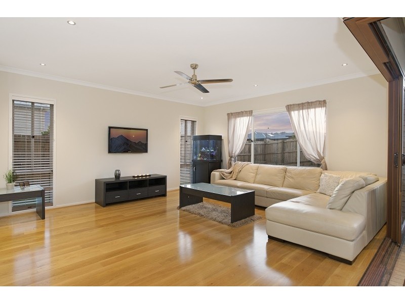 8 Capricorn Circuit, North Lakes QLD 4509