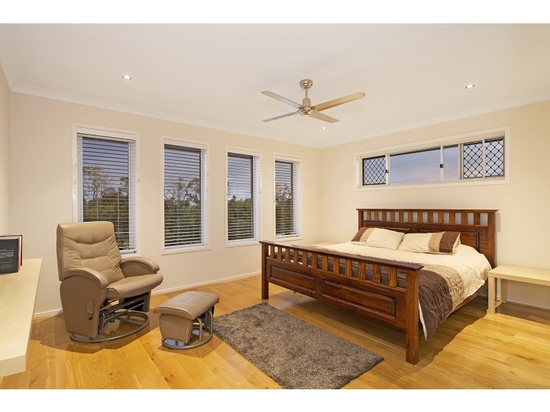 8 Capricorn Circuit, North Lakes QLD 4509