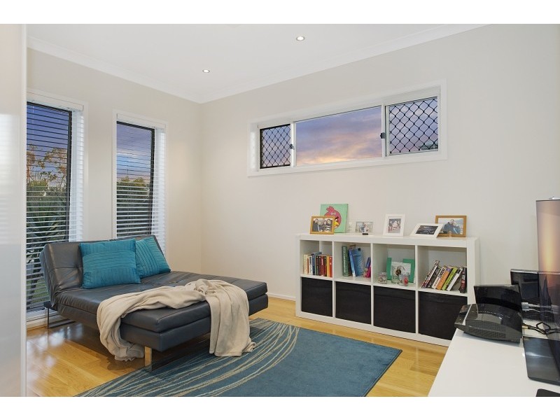 8 Capricorn Circuit, North Lakes QLD 4509