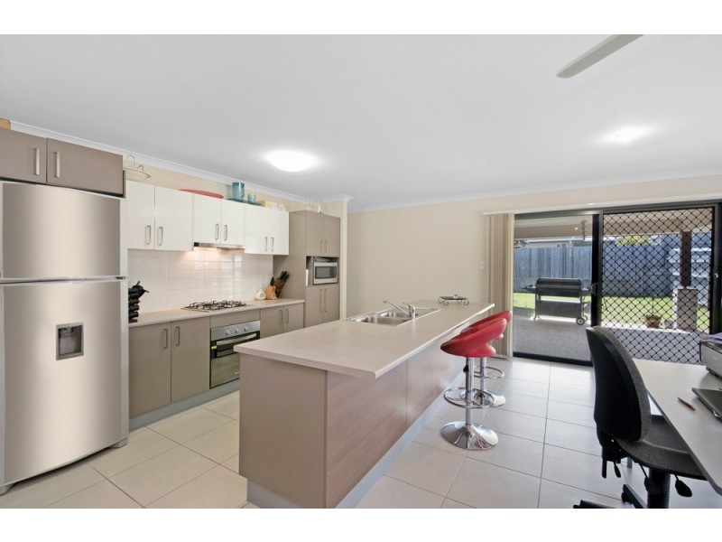 18 Miers Crescent, Murrumba Downs QLD 4503