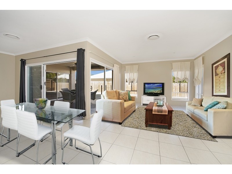 12 Redcedar Street, North Lakes QLD 4509