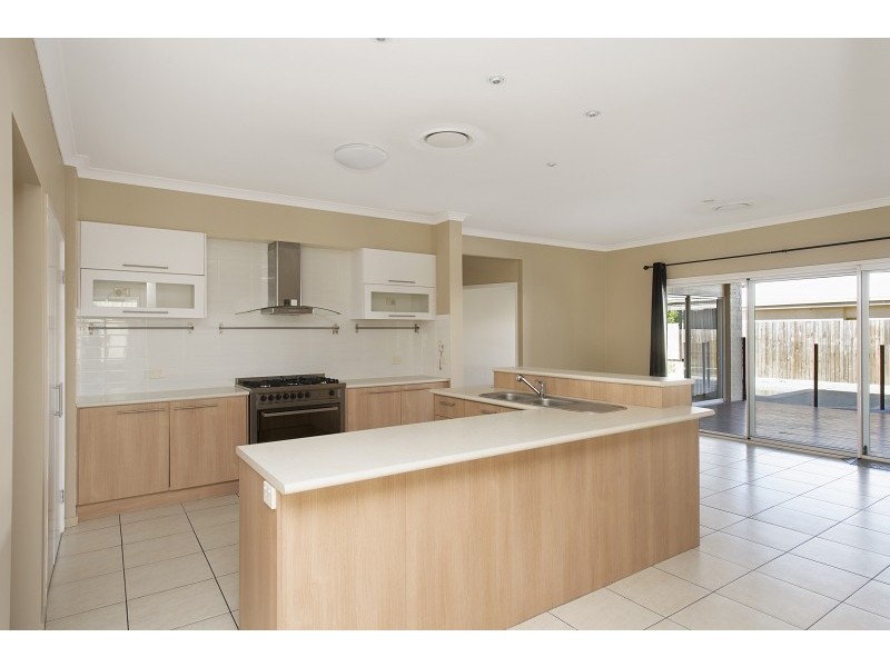 12 Redcedar Street, North Lakes QLD 4509