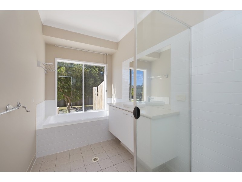 12 Redcedar Street, North Lakes QLD 4509