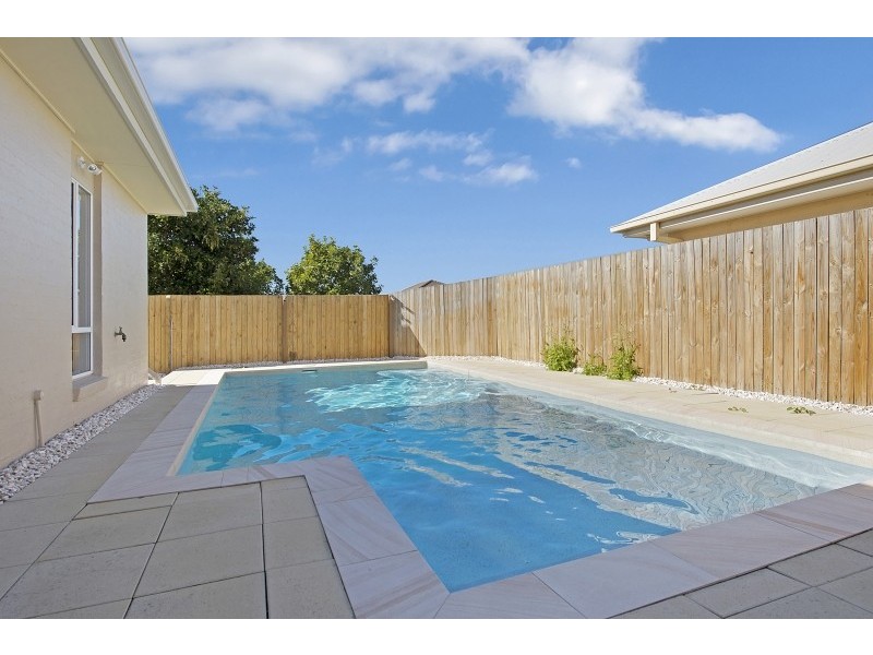 12 Redcedar Street, North Lakes QLD 4509