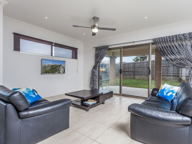 11 Elderflower Circuit, Griffin QLD 4503