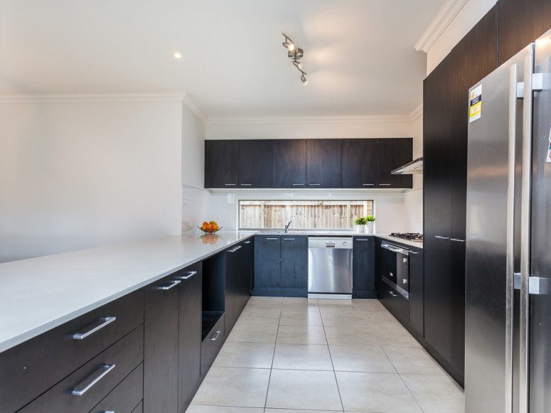 11 Elderflower Circuit, Griffin QLD 4503