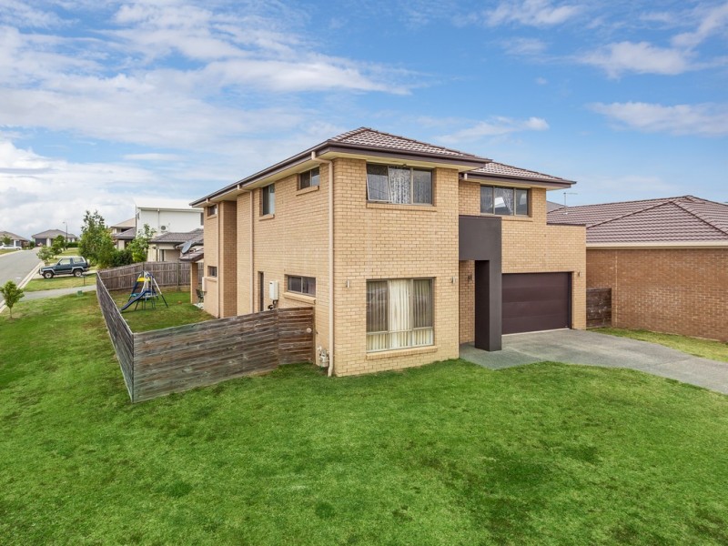 11 Elderflower Circuit, Griffin QLD 4503