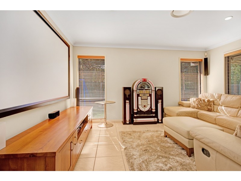 2 Morwell Crescent, North Lakes QLD 4509