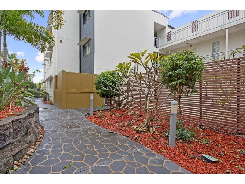 13-12 Edward Street, Caboolture QLD 4510