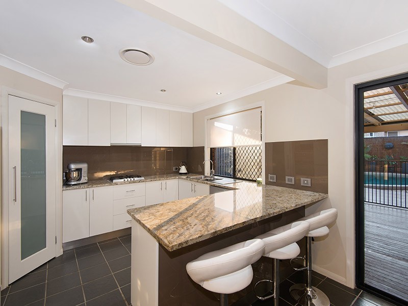 27 Heathcote Avenue, North Lakes QLD 4509