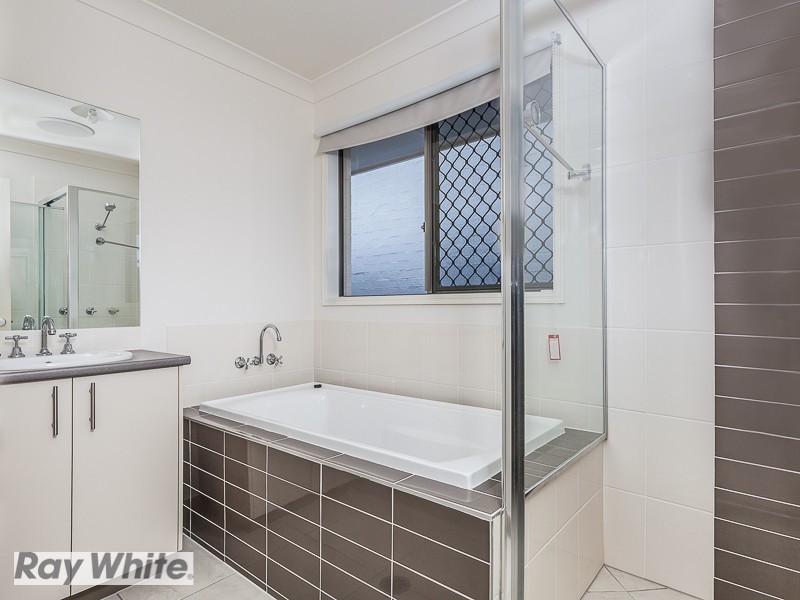 25 Troon Street, North Lakes QLD 4509