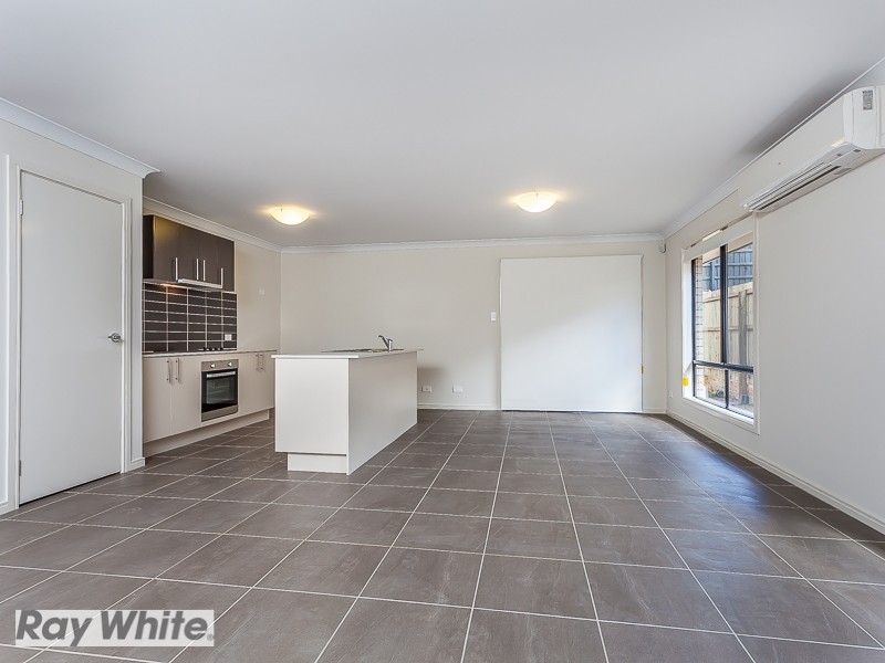 85 Mapleton Drive, North Lakes QLD 4509