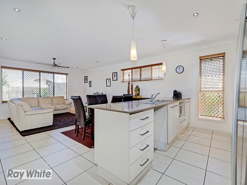 9 Sears Parade, North Lakes QLD 4509