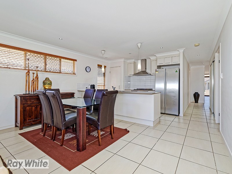 9 Sears Parade, North Lakes QLD 4509