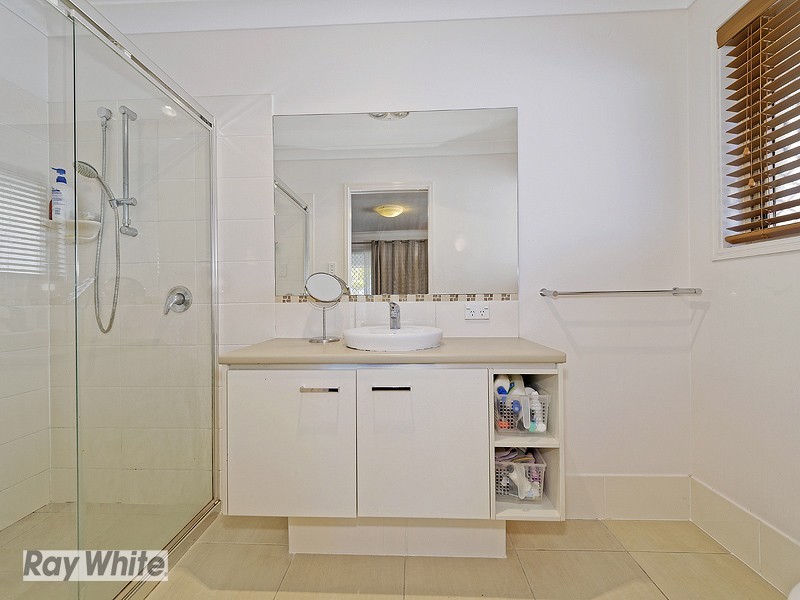 9 Sears Parade, North Lakes QLD 4509