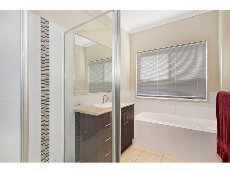 42 Astley Parade, North Lakes QLD 4509