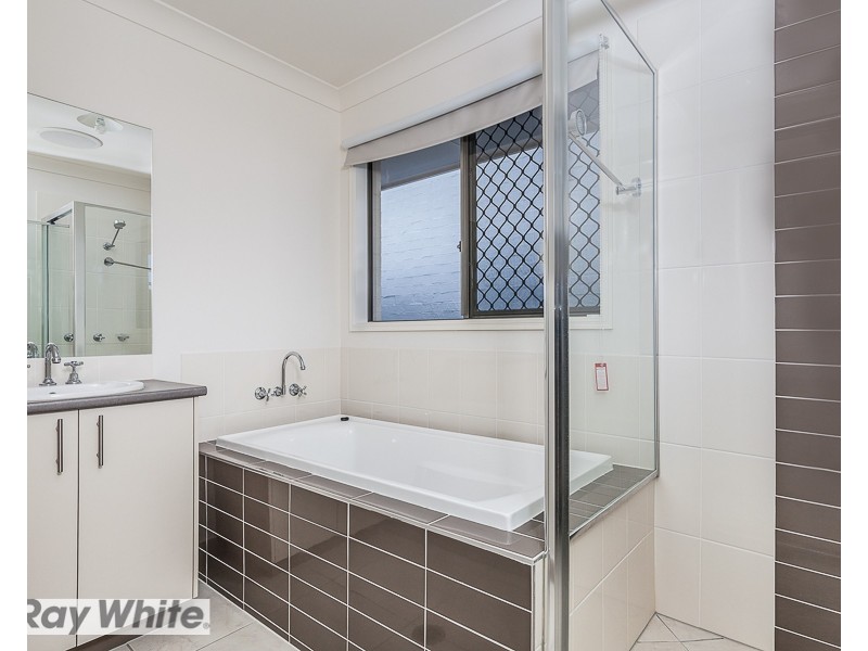 25 Troon Street, North Lakes QLD 4509