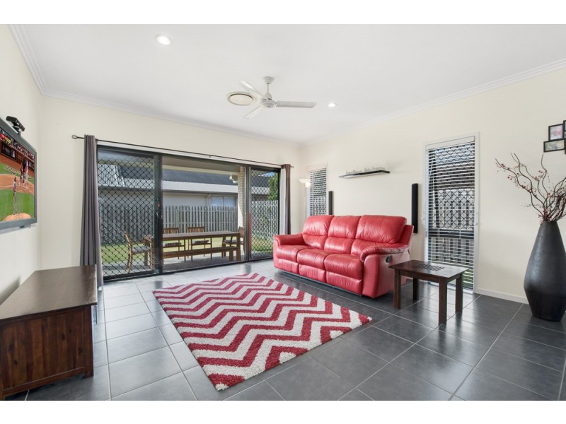 15 Freeman Street, North Lakes QLD 4509