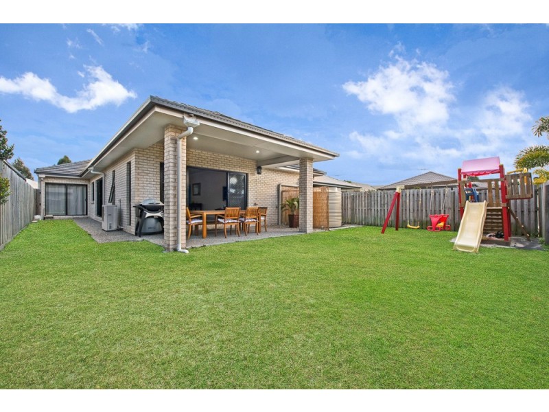 15 Freeman Street, North Lakes QLD 4509