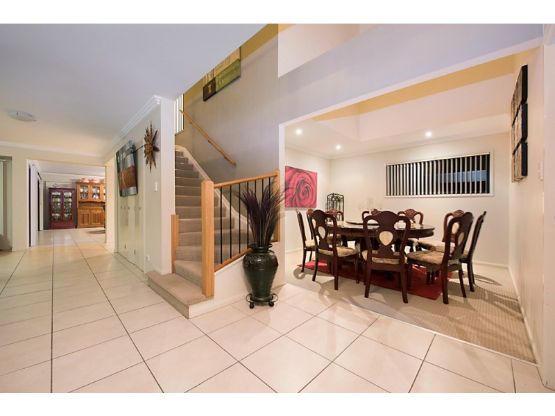 11 Riley Court, North Lakes QLD 4509