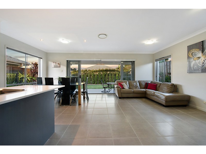 4 Glider Street, North Lakes QLD 4509