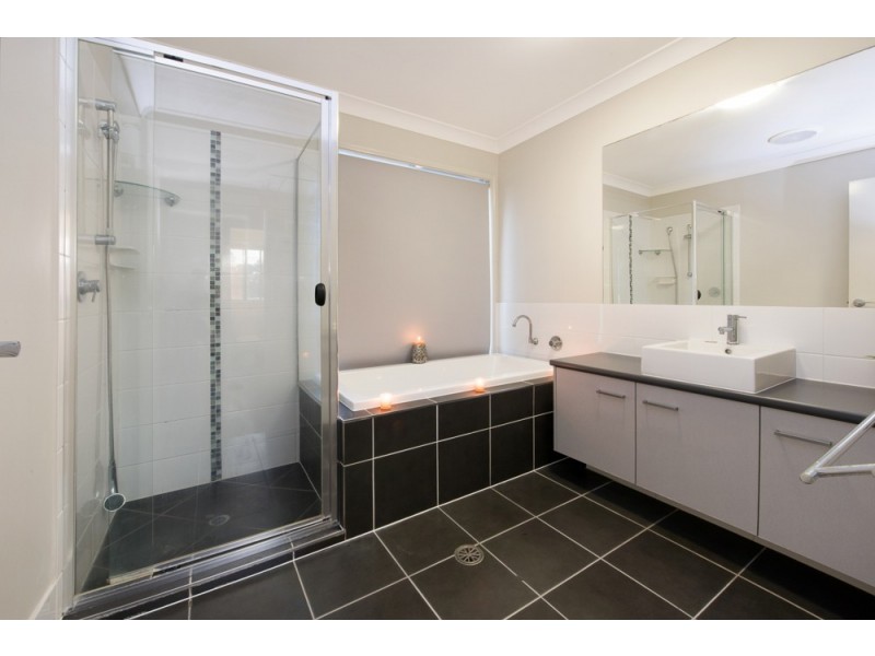 4 Glider Street, North Lakes QLD 4509