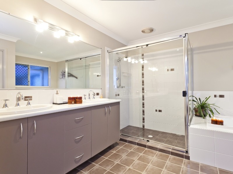 15 Allenby Close, North Lakes QLD 4509