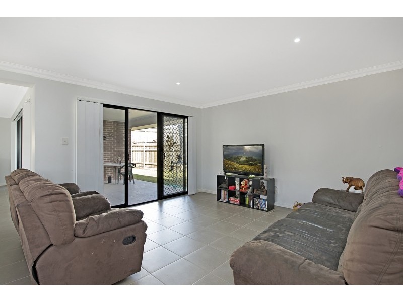37 Woodlight Street, Mango Hill QLD 4509