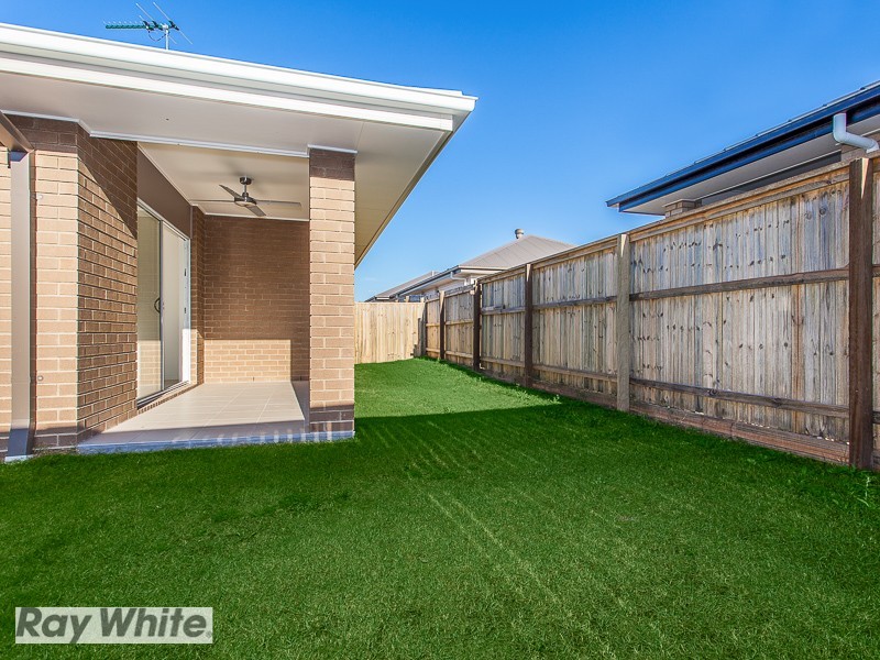 38 Mapleton Drive, North Lakes QLD 4509