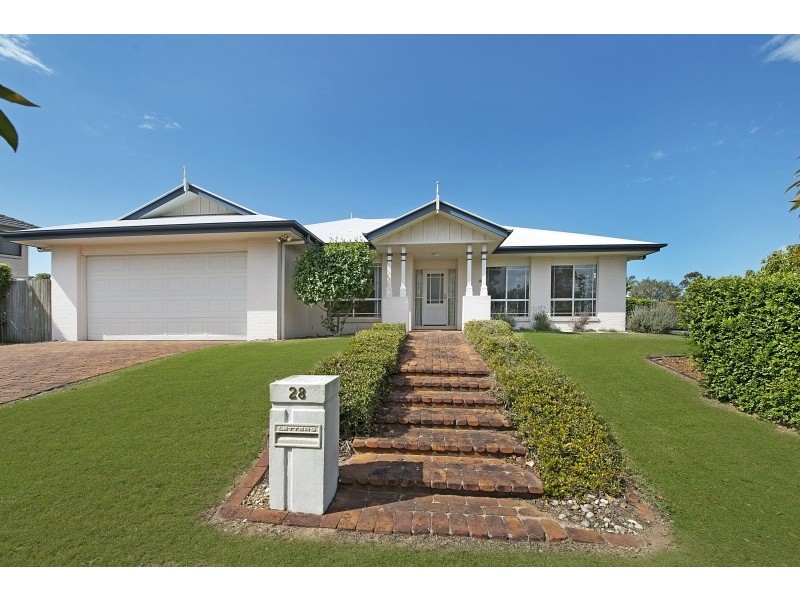 28 Lochside Drive, North Lakes QLD 4509