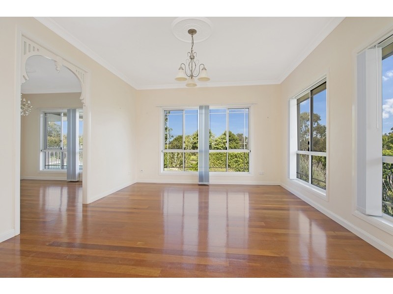 28 Lochside Drive, North Lakes QLD 4509