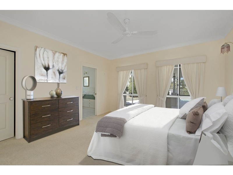 28 Lochside Drive, North Lakes QLD 4509