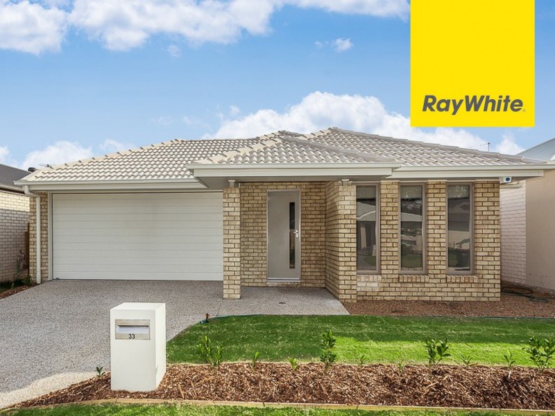 33 Champion Crescent, Griffin QLD 4503
