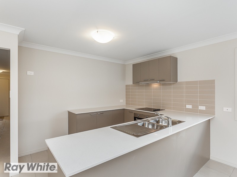 33 Champion Crescent, Griffin QLD 4503