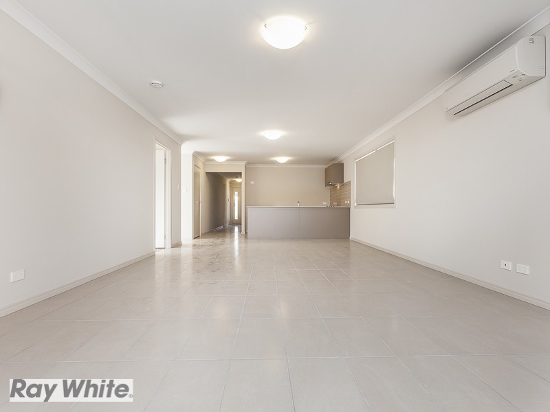 33 Champion Crescent, Griffin QLD 4503