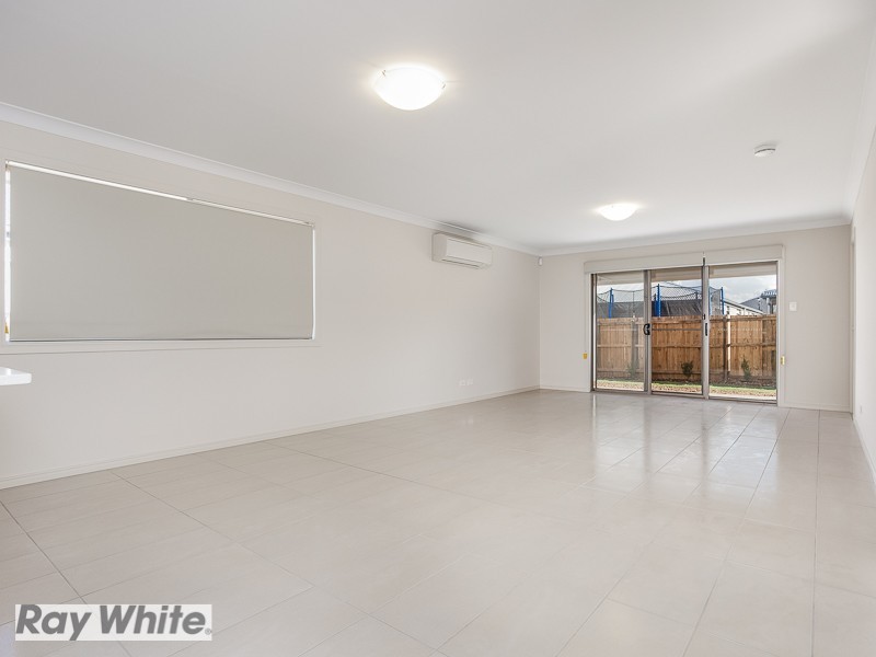 33 Champion Crescent, Griffin QLD 4503