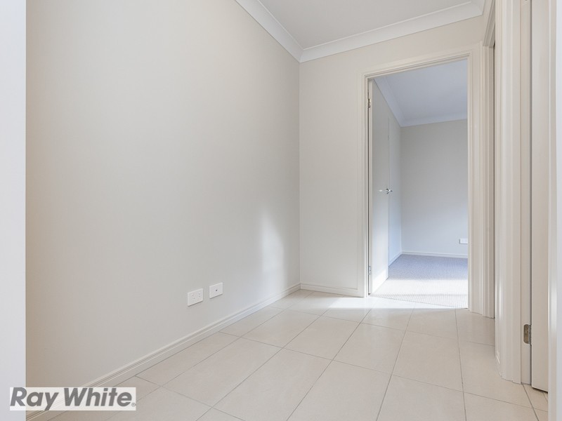 33 Champion Crescent, Griffin QLD 4503