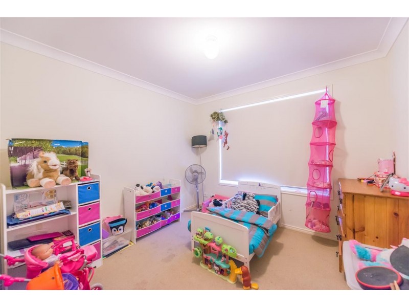 18 Standish Street, North Lakes QLD 4509